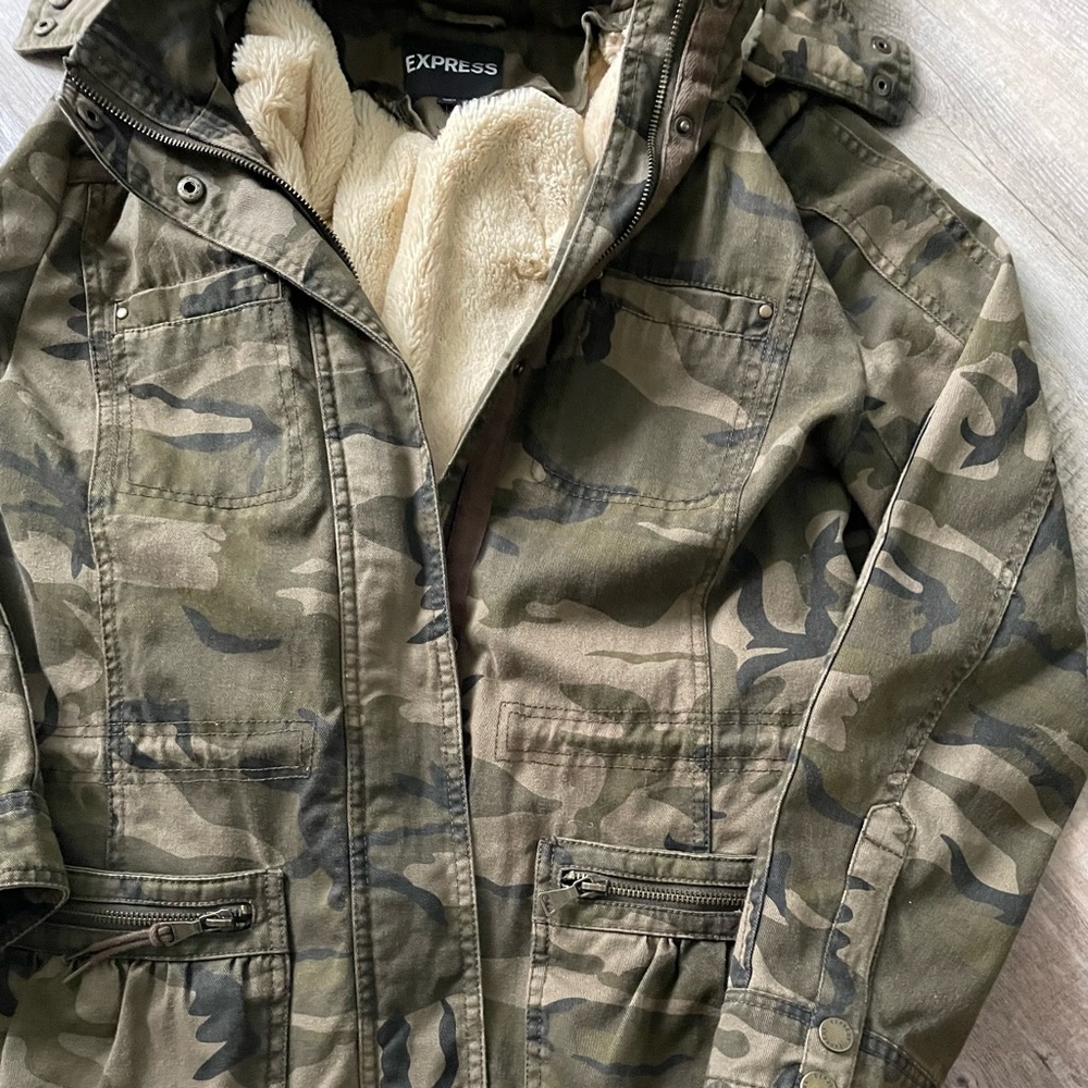 Cozy customizable Express jacket - Picture 5 of 8